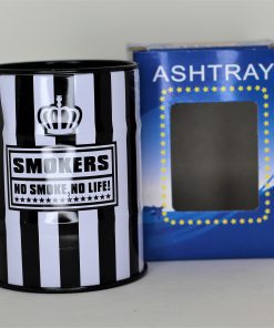 ASHTRAY BLACK AND WHITE